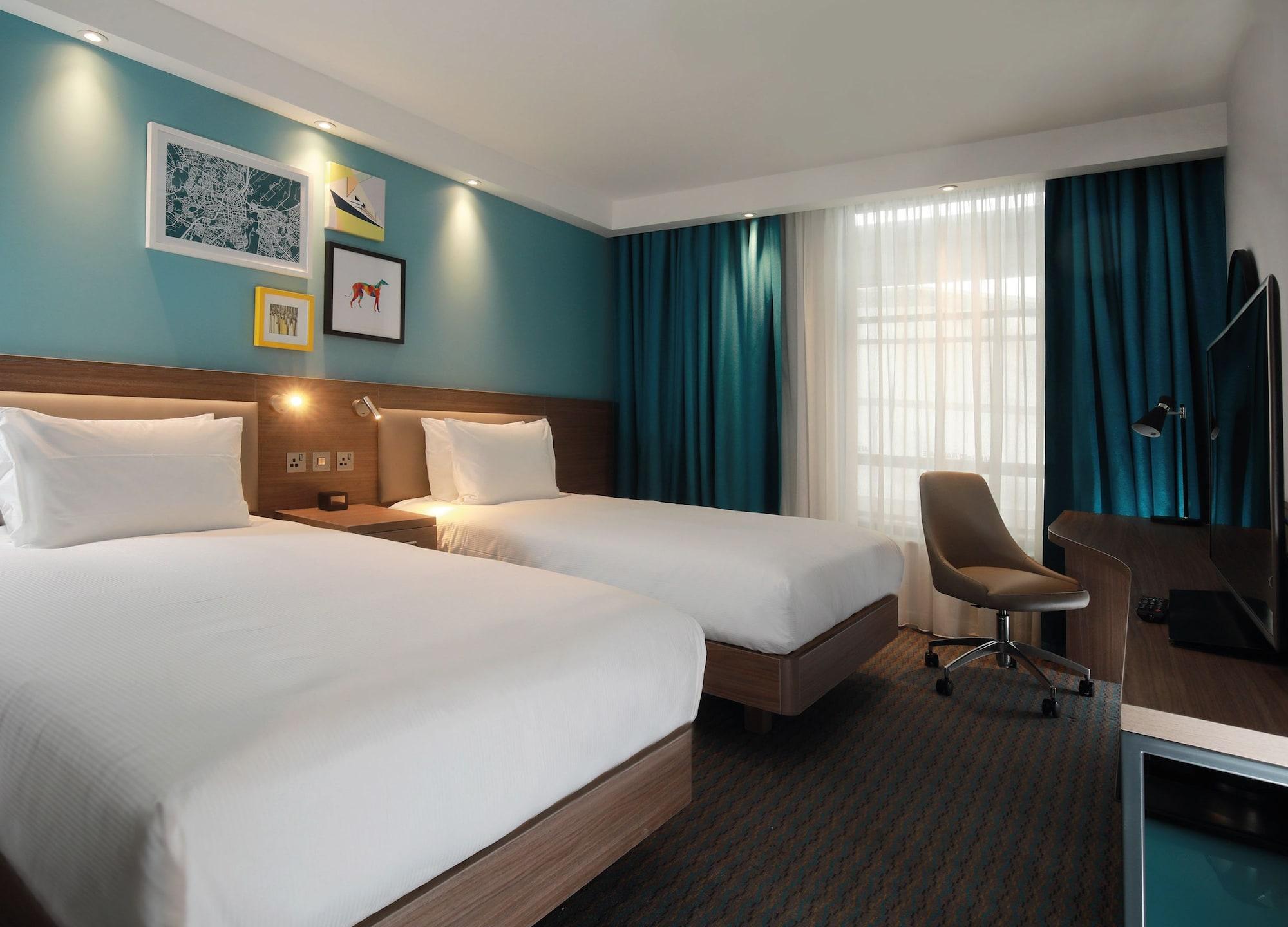 แฮมป์ตัน บาย ฮิลตัน เบลฟาสต์ ซิตี้เซ็นเตอร์ Hotel ภายนอก รูปภาพ