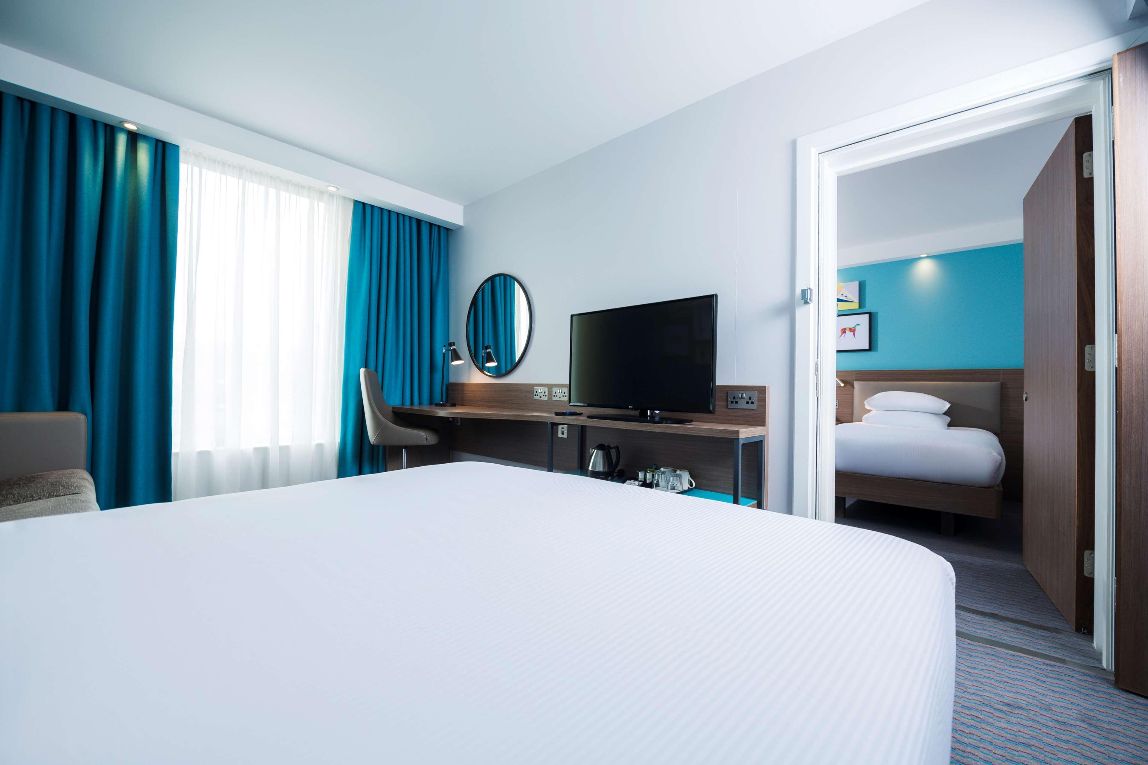 แฮมป์ตัน บาย ฮิลตัน เบลฟาสต์ ซิตี้เซ็นเตอร์ Hotel ภายนอก รูปภาพ